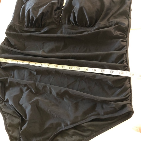 Aqua Eve Halter Keyhole Ruched Tummy Control One-Piece Swimsuit Plus Size 22W - Picture 12 of 16